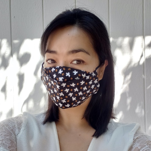 NEW! Halloween Orange Pumpkins Ghosts Witches Fall Autumn Face Mask - Picture 2 of 13